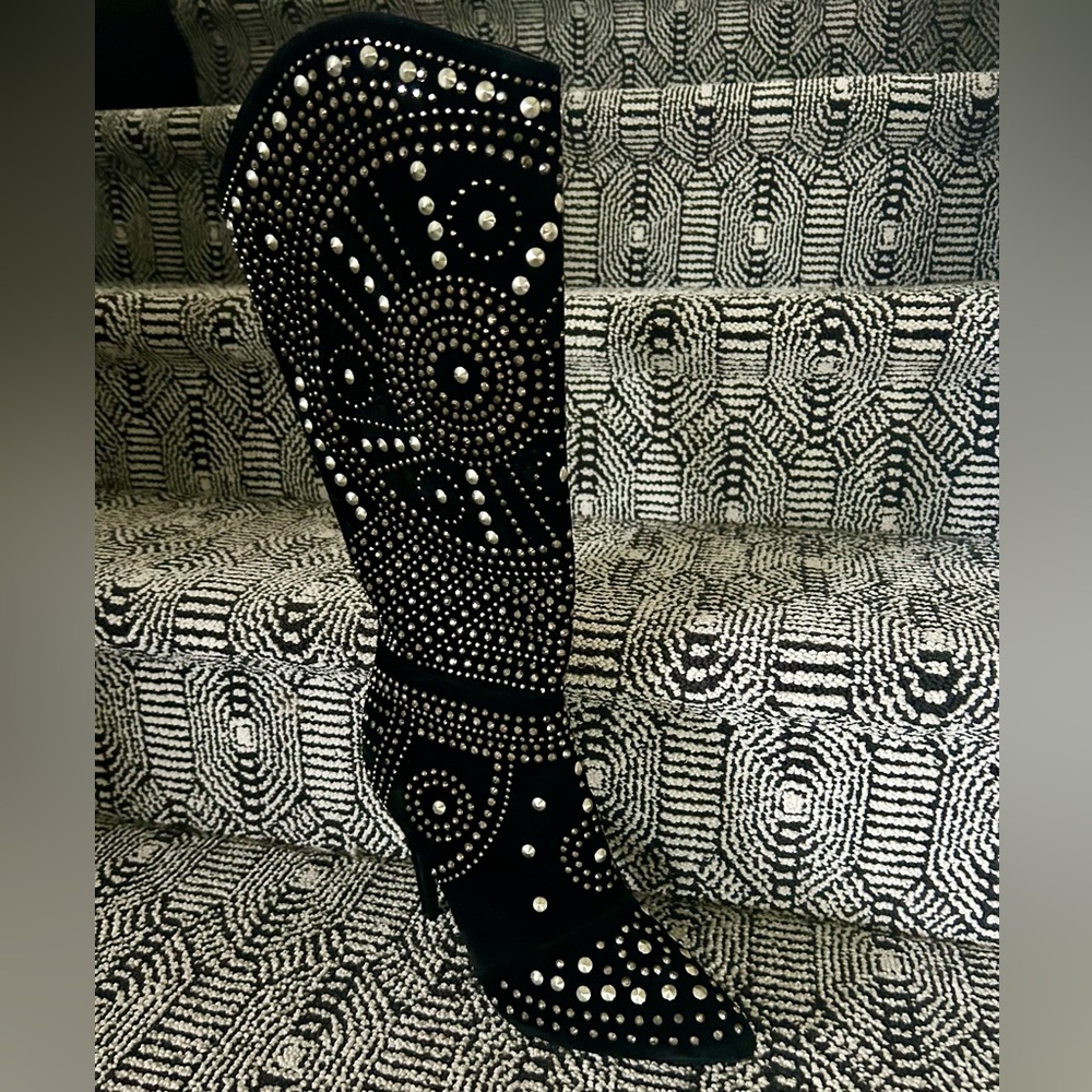 NIB Olivia Miller Studded Boot-Size 9 - Picture 1 of 7